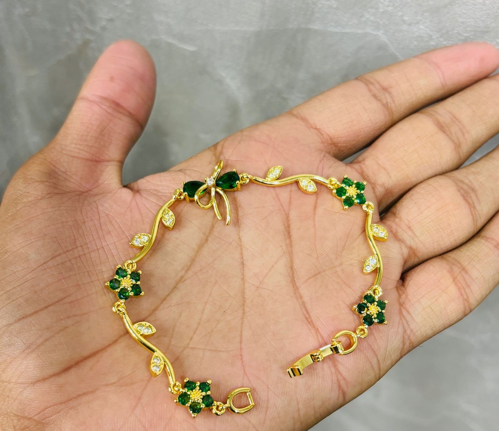 Tulip bracelet